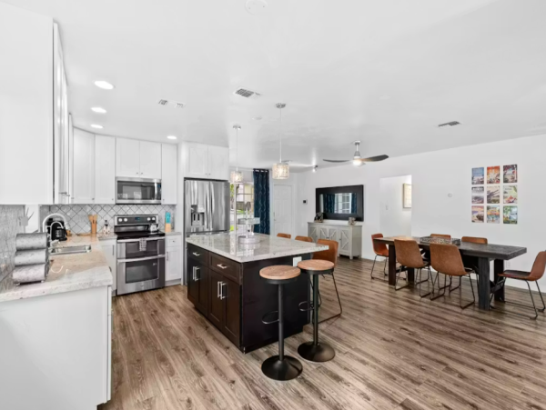 Luxurious Fort Lauderdale River Access with Heated Pool & Kayaks